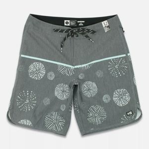 Salty Crew Mens Uni Boardshorts Grey Size 32 NWT